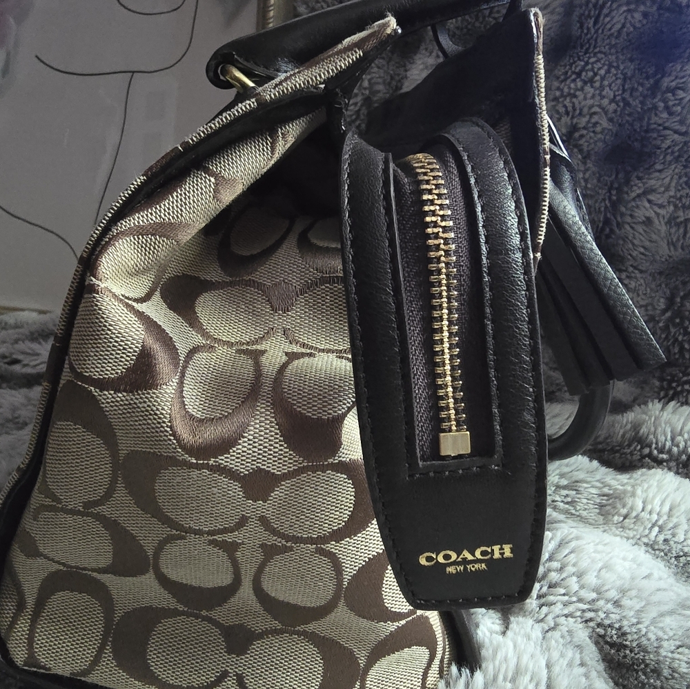 Coach Brown and Tan Legacy Bag and Matching Wallet - Picture 4 of 12